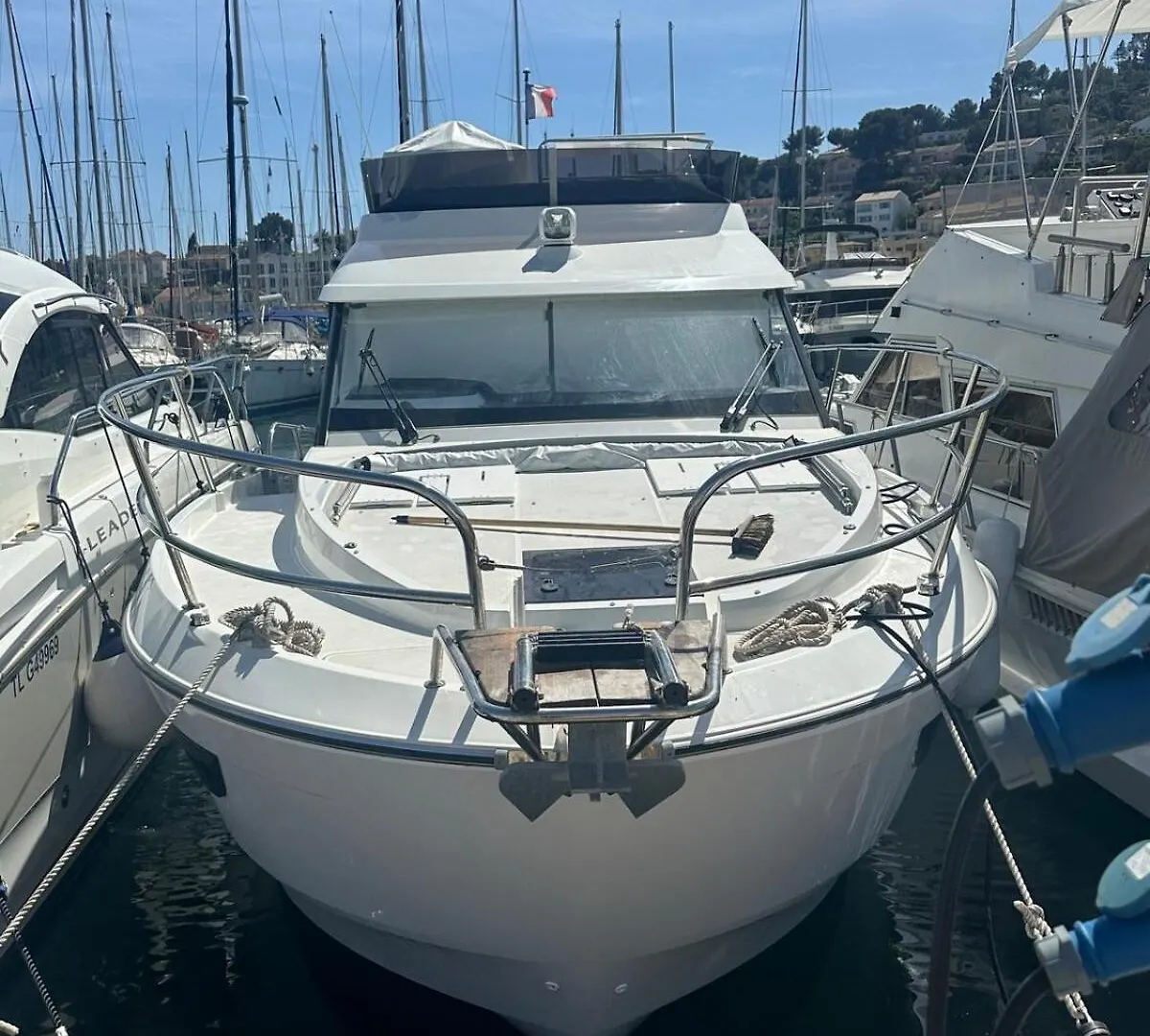 Botel Hebergement Bateau A Quai Saint-Mandrier-sur-Mer